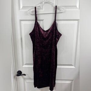 BONGO Strapless Dress in Rich Burgundy